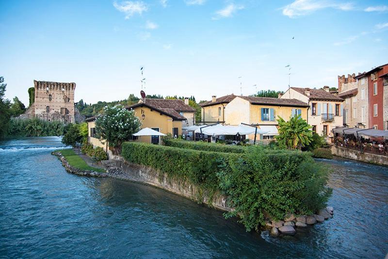 Le Finestre Su Borghetto Hotel Valeggio sul Mincio Kültér fotó